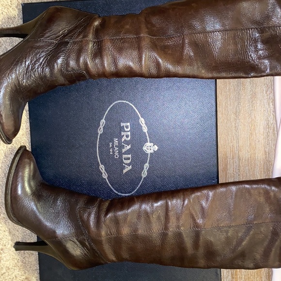 Prada heeled scrunch boots. - Picture 8 of 12